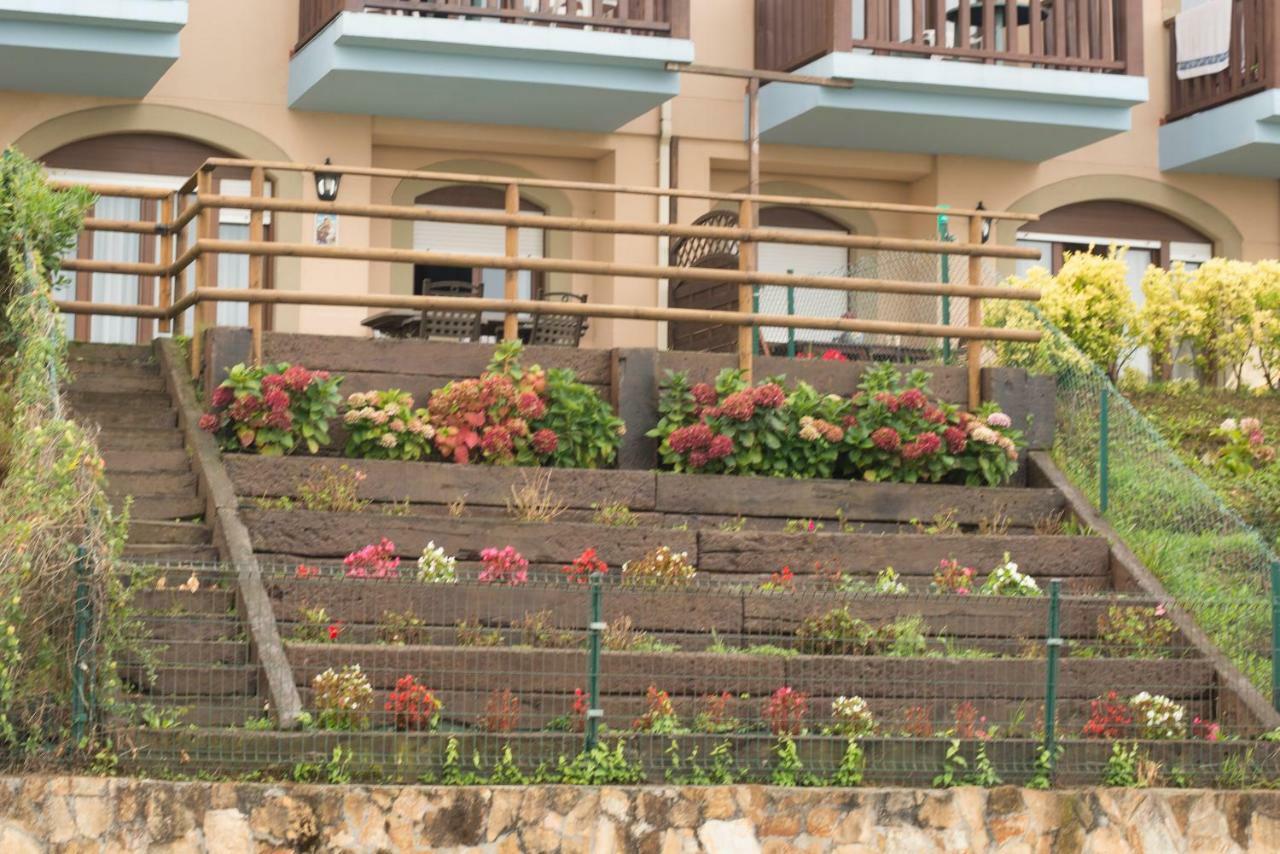 Casa De Las Flores - Apartamento Con Jardin Privado Frente A La Playa De Comillas Exterior photo